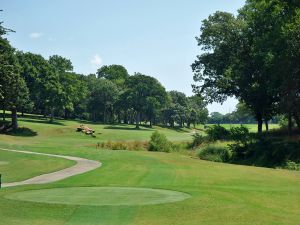 Oak Tree National 16th